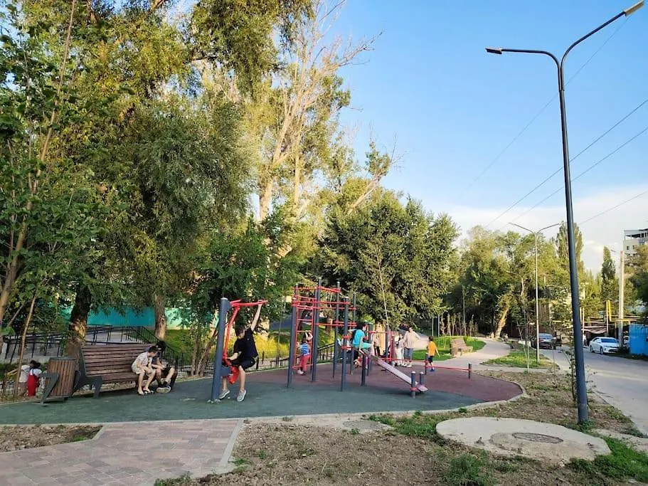 Apartment Уютная Квартира В Доме Возле Речки В Центре Города Almaty